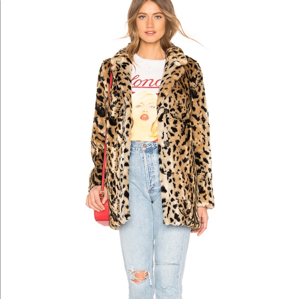 NWT Velvet and Graham Juliana Faux Fur Coat